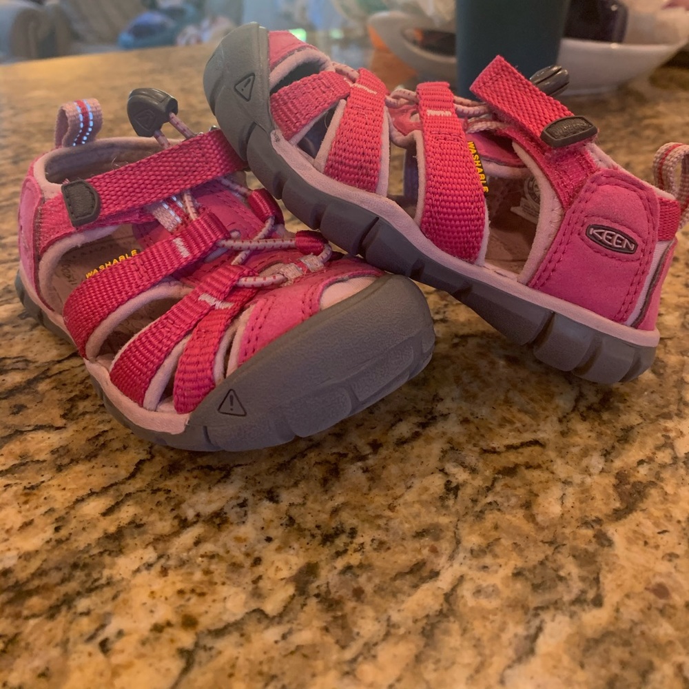 Size 7 Toddler Girls Keen Seacamp Sandals